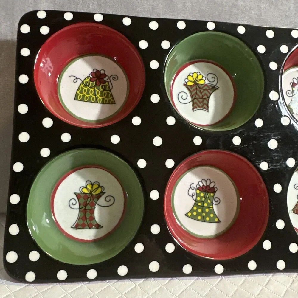 Pier 1 Christmas Holiday Handpainted Muffin Cupcake Polka Dot Ceramic‎ Pan